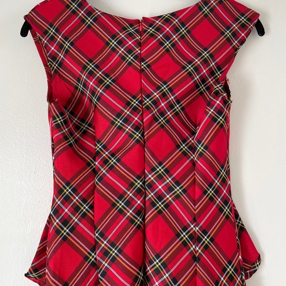 Patterned red dress great for holiday events!!! - Picture 1 of 5